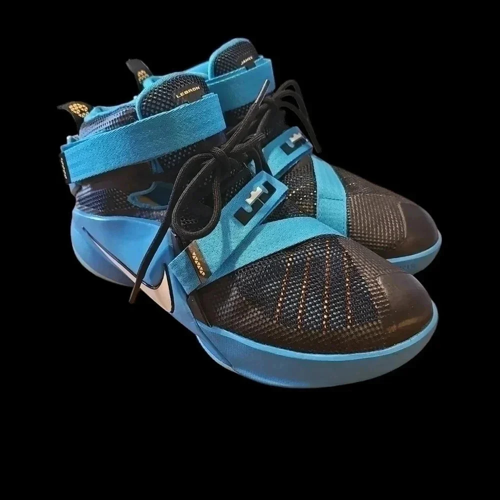 Nike LeBron Soldier IX Kids Sneakers/Shoes -‎ Size 7Y - Blue/Black